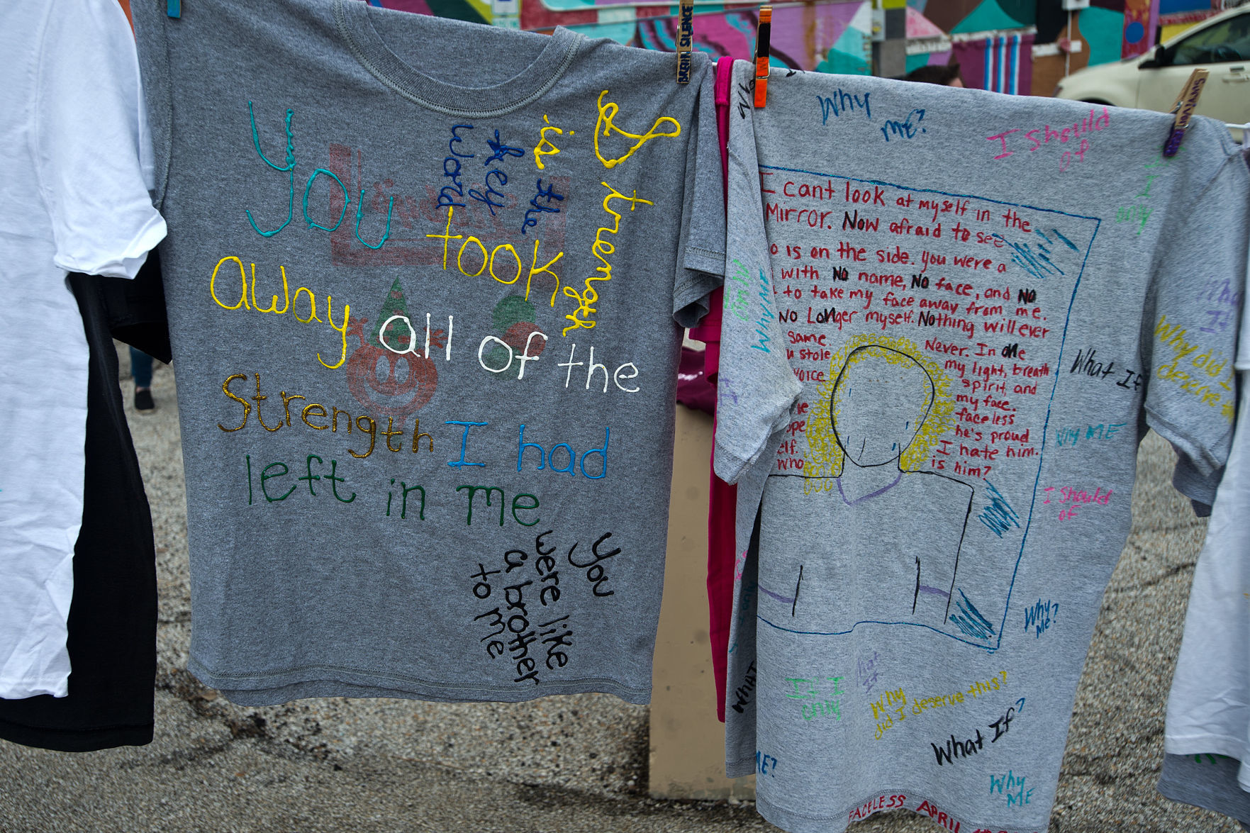 040719-blm-loc-4clothesline
